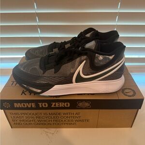 Nike Kyrie Irving 8 brand new in the boxes size 14 men 15.5 women